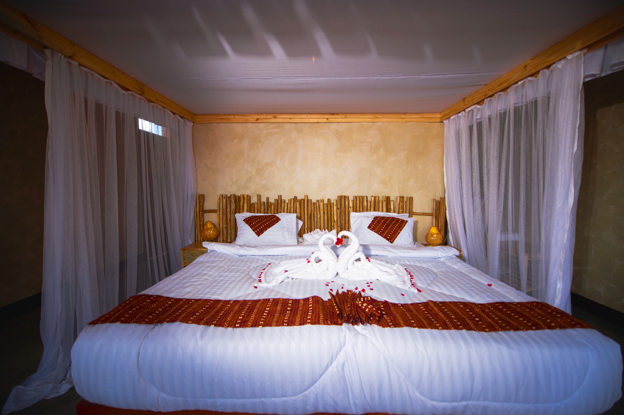 Kutana Retreat Suite with king bed